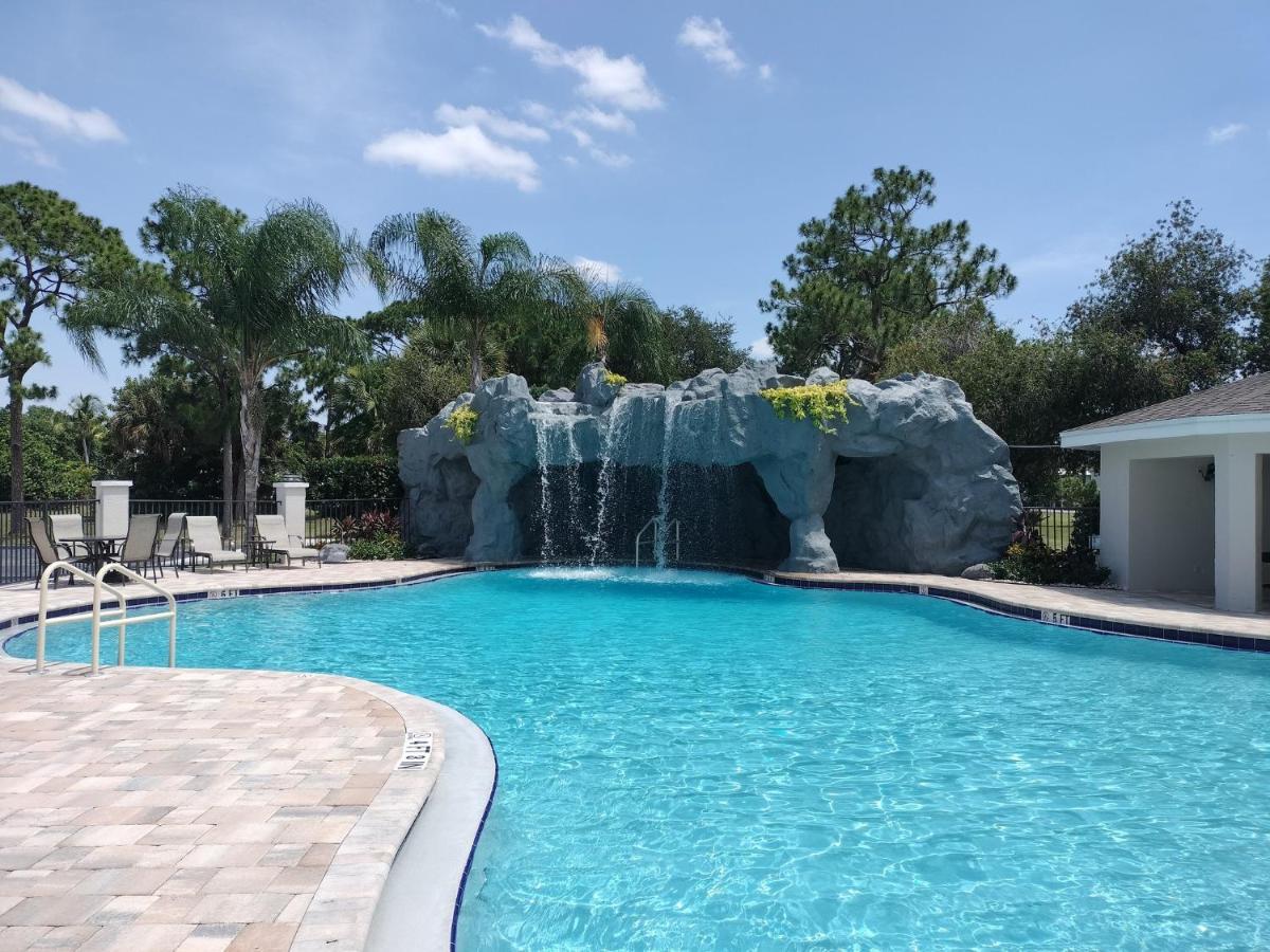 홀리데이 인 포트 세인트 루시 Port St. Lucie 외부 사진